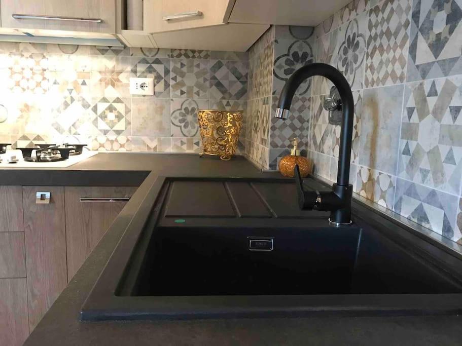 Apartment With Private Parking - Roma Est. Lunghezza ภายนอก รูปภาพ